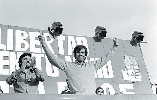 Felipe González en un mitin en 1977