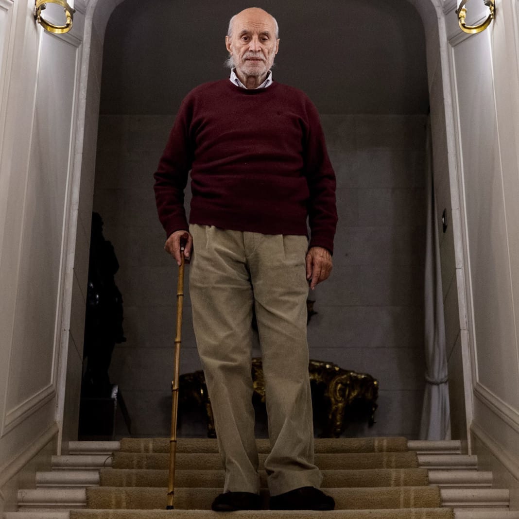 partidos-solo-creen-aprovechados-tontos_95000523_444445_1706x1706